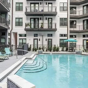 Luxury In Ybor W/pool Access Apartment Tampa